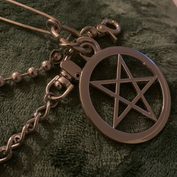 Killstar “No Masters” Belt Chain - Picture 5 of 6